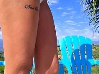 Live webcam model cheerrybomb on Soda Cams