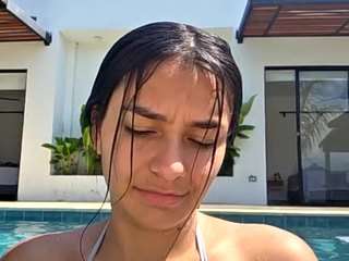 cheerrybomb Live Webcam on CamSoda