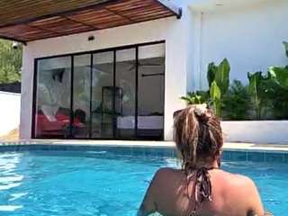 cheerrybomb Live Webcam on CamSoda