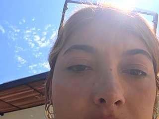 cheerrybomb Live Webcam on CamSoda