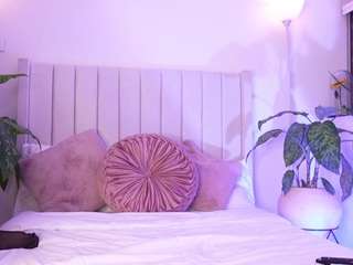 cheerrybomb Live Webcam on CamSoda