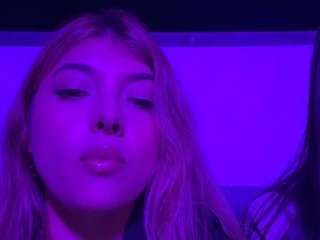 cheerrybomb Live Webcam on CamSoda