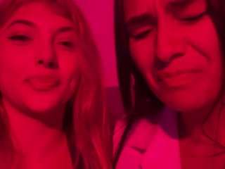 cheerrybomb Live Webcam on CamSoda