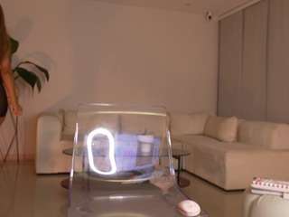 Live webcam model cheerrybomb on Soda Cams