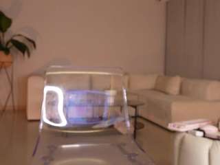 Live webcam model cheerrybomb on Soda Cams