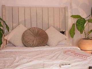 cheerrybomb Live Webcam on CamSoda