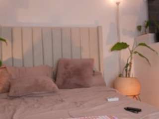 Live webcam model cheerrybomb on Soda Cams