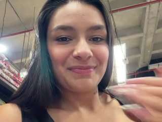 Model ini sedang live sekarang. cheerrybomb