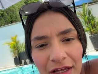 cheerrybomb Live Webcam on CamSoda