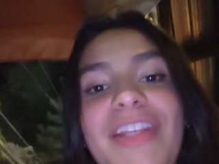 Cheerrybomb's cam show statistics and live stream
