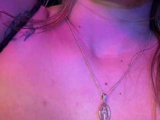 Dani Rouge live cam