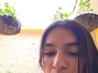 Dani Rouge live cam