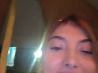 Dani Rouge live cam