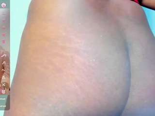 le modèle anitahlitman est en webcam porno dans un show sur le site camsoda, il possède les tags suivants: amateur,shaved-pussy,massage,nipple piercings,anal,outdoor,pov,public,smoking,lovense,squirter,swallow,tattoos,teen-18,toys,young-adult,lush,ohmibod,lesbian,creampie