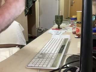 coachkarl Live Webcam on CamSoda