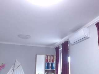 Live webcam model dajla07 on Soda Cams