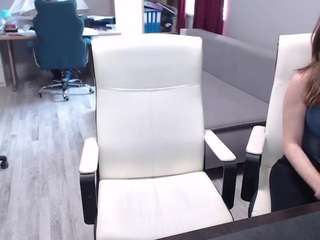 Este modelo está en vivo ahora. dajla07