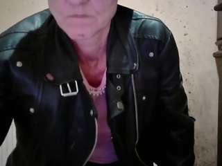 sexygeny Live Webcam on CamSoda