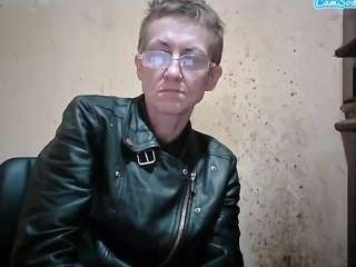 sexygeny's CamSoda show and profile