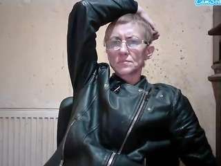 sexygeny's CamSoda show and profile