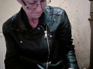 sexygeny Live Webcam on CamSoda