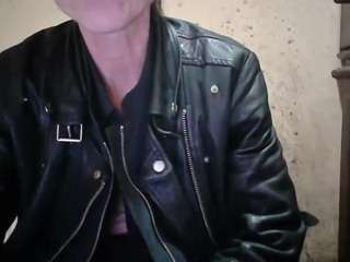 sexygeny's CamSoda show and profile