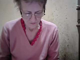 le modèle sexygeny est en webcam porno dans un show sur le site camsoda, il possède les tags suivants: amateur,athletic,average,brown eyes,dirty talk,drinking,fake tits,mature,middle aged,skinny,smoking,tattoos,hd