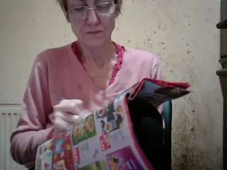 le modèle sexygeny est en webcam porno dans un show sur le site camsoda, il possède les tags suivants: amateur,athletic,average,brown eyes,dirty talk,drinking,fake tits,mature,middle aged,skinny,smoking,tattoos,hd