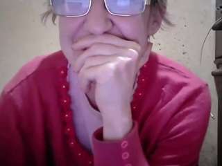 sexygeny's CamSoda show and profile