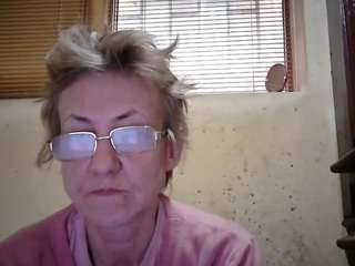 sexygeny's CamSoda show and profile