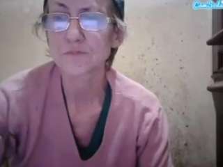 sexygeny's CamSoda show and profile