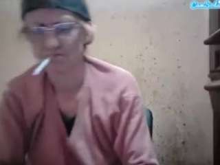 sexygeny's CamSoda show and profile