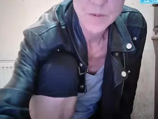 sexygeny's Live Sex Cam Show