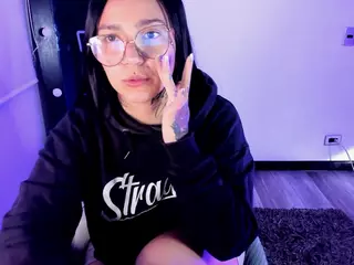 LeaSmlthv's Live Sex Cam Show