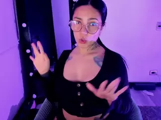 LeaSmlthv's Live Sex Cam Show