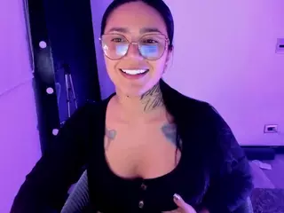 LeaSmlthv's Live Sex Cam Show