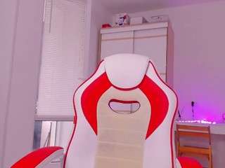 hotcarolinexo Live Webcam on CamSoda