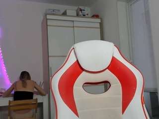 hotcarolinexo webcam