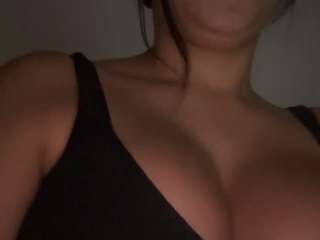 Live webcam model gabyferrer on Soda Cams