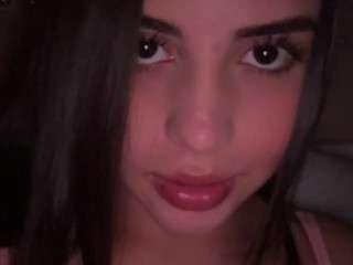 gabyferrer's CamSoda show and profile