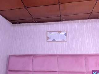 hannataylor, female webcam model,  years old, on live webcam