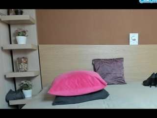 mandyblaire's CamSoda show and profile