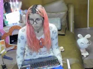 skinnyteen camsoda