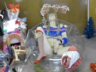 skinnyteen webcam model