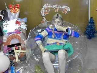 skinnyteen's CamSoda show and profile