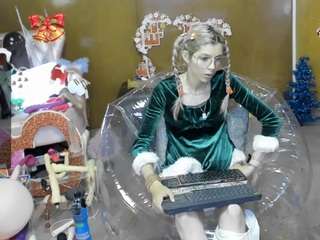 skinnyteen's CamSoda show and profile