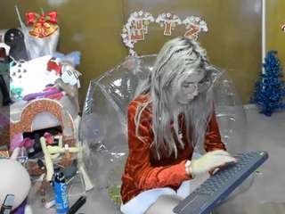 skinnyteen webcam model