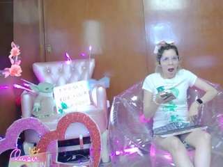 skinnyteen live cam profile