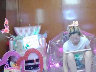 skinnyteen live cam profile