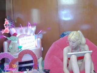 le modèle skinnyteen est en webcam porno dans un show sur le site camsoda, il possède les tags suivants: amateur,lush,wet,toys,thong,tease,strip,squirter,spank,skinny,shower,robe,ass,natural,pussy,lovense,dildo,asshole,bedroom,bikini